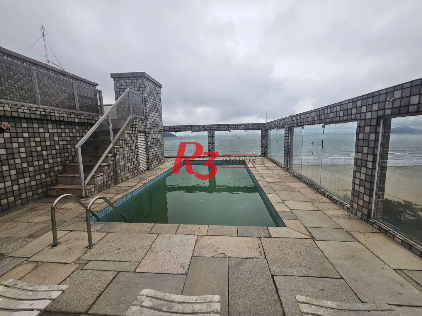 Cobertura com 4 dormitórios à venda, 380 m² por R$ 4.500.000,00 - Pompéia - Santos/SP