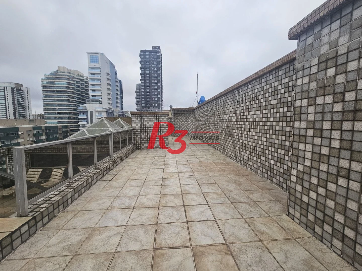 Cobertura com 4 dormitórios à venda, 380 m² por R$ 4.500.000,00 - Pompéia - Santos/SP