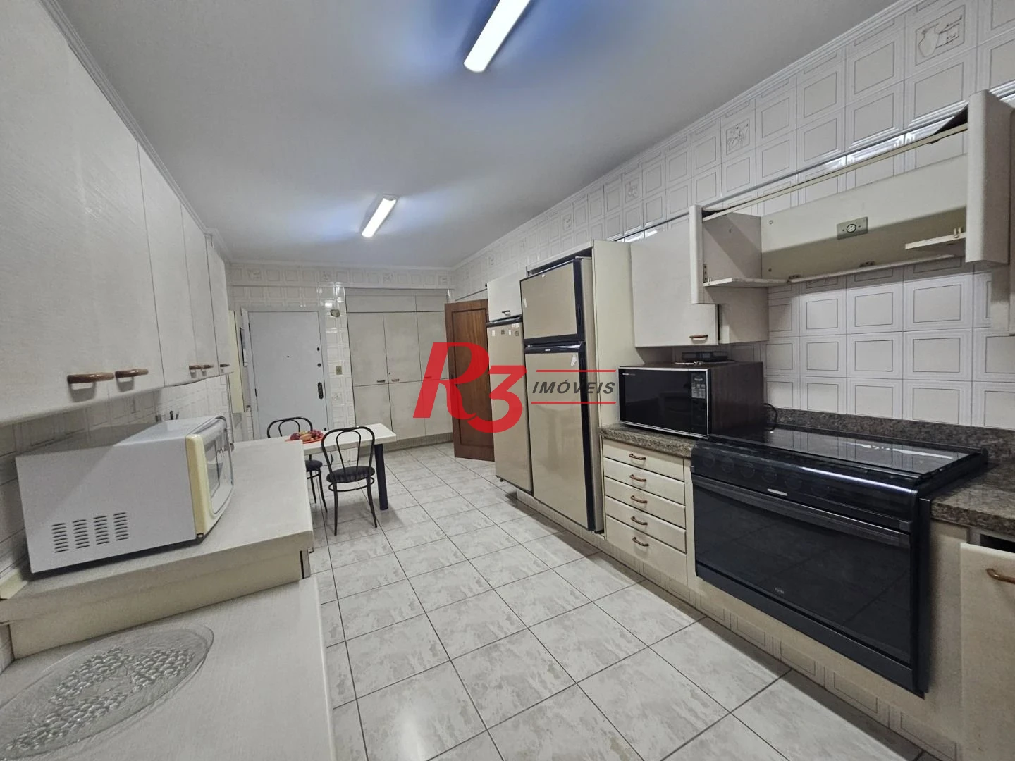 Cobertura com 4 dormitórios à venda, 380 m² por R$ 4.500.000,00 - Pompéia - Santos/SP