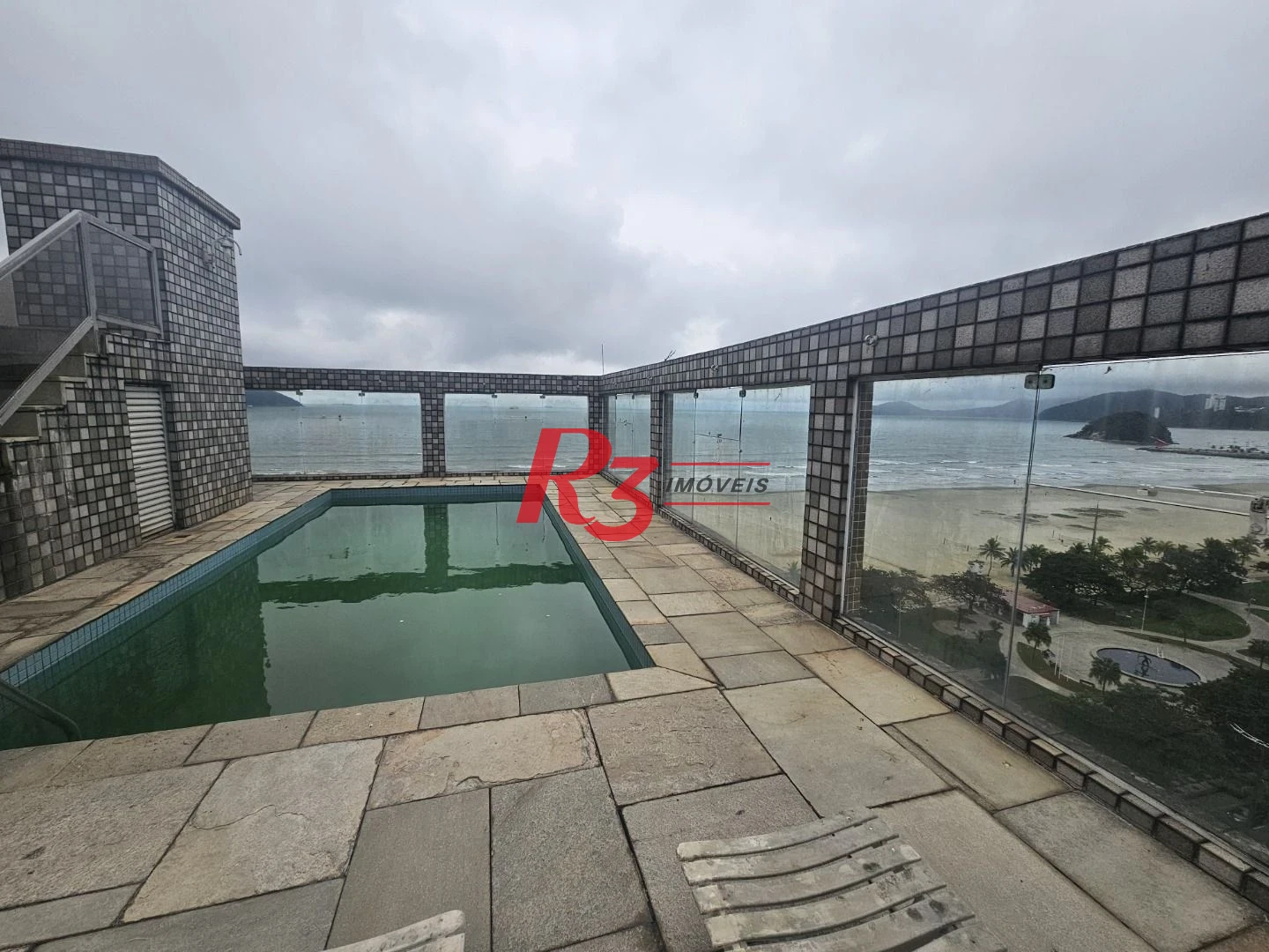 Cobertura com 4 dormitórios à venda, 380 m² por R$ 4.500.000,00 - Pompéia - Santos/SP