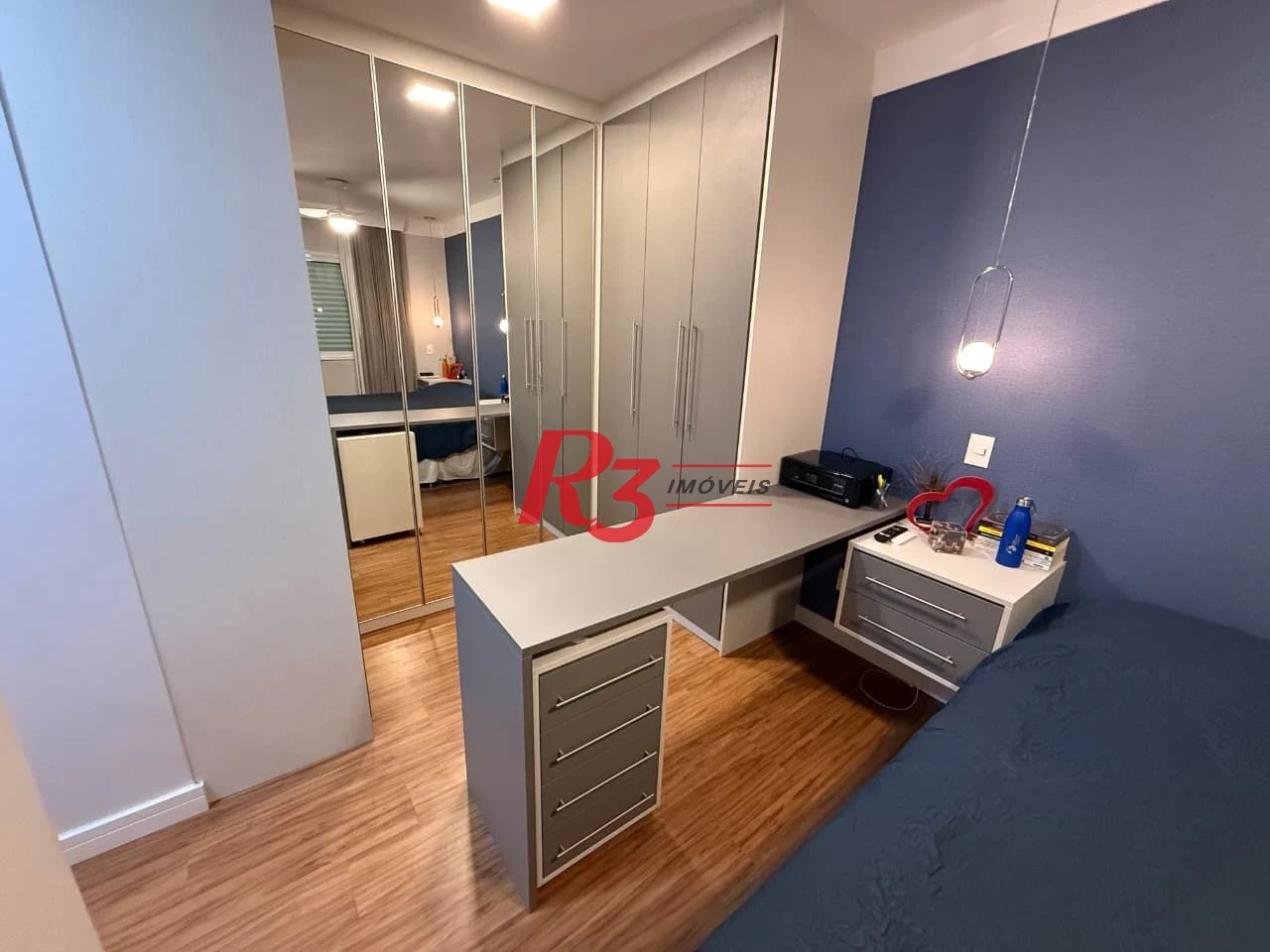 Apartamento com 2 dormitórios à venda, 74 m² por R$ 1.100.000,00 - Gonzaga - Santos/SP