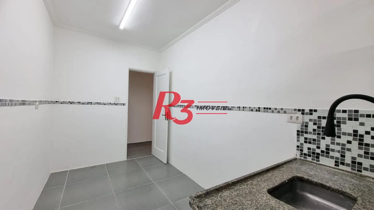 Apartamento com 2 dormitórios para alugar, 70 m² por R$ 3.000,00/mês - Vila Matias - Santos/SP