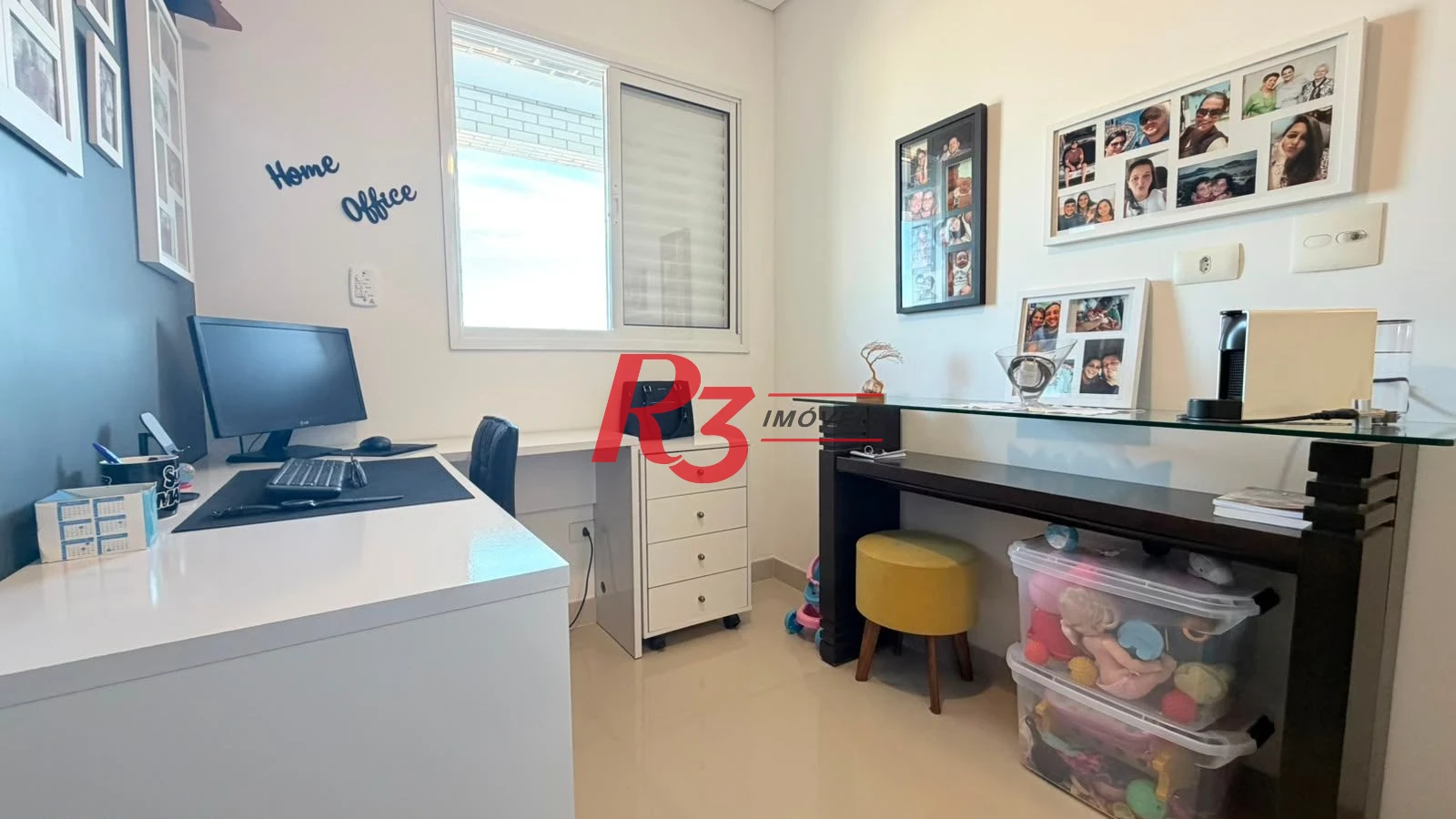 Apartamento com 2 dormitórios à venda, 54 m² por R$ 640.000,00 - Vila Matias - Santos/SP