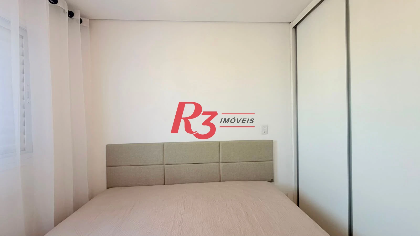Apartamento com 2 dormitórios à venda, 54 m² por R$ 640.000,00 - Vila Matias - Santos/SP