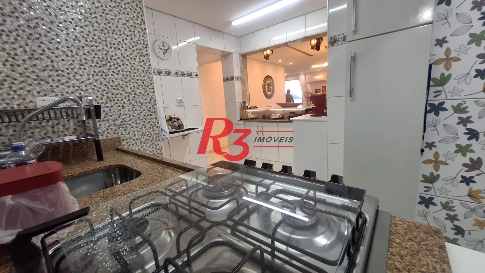 Apartamento com 3 dormitórios à venda, 124 m² por R$ 1.600.000,00 - Boqueirão - Santos/SP