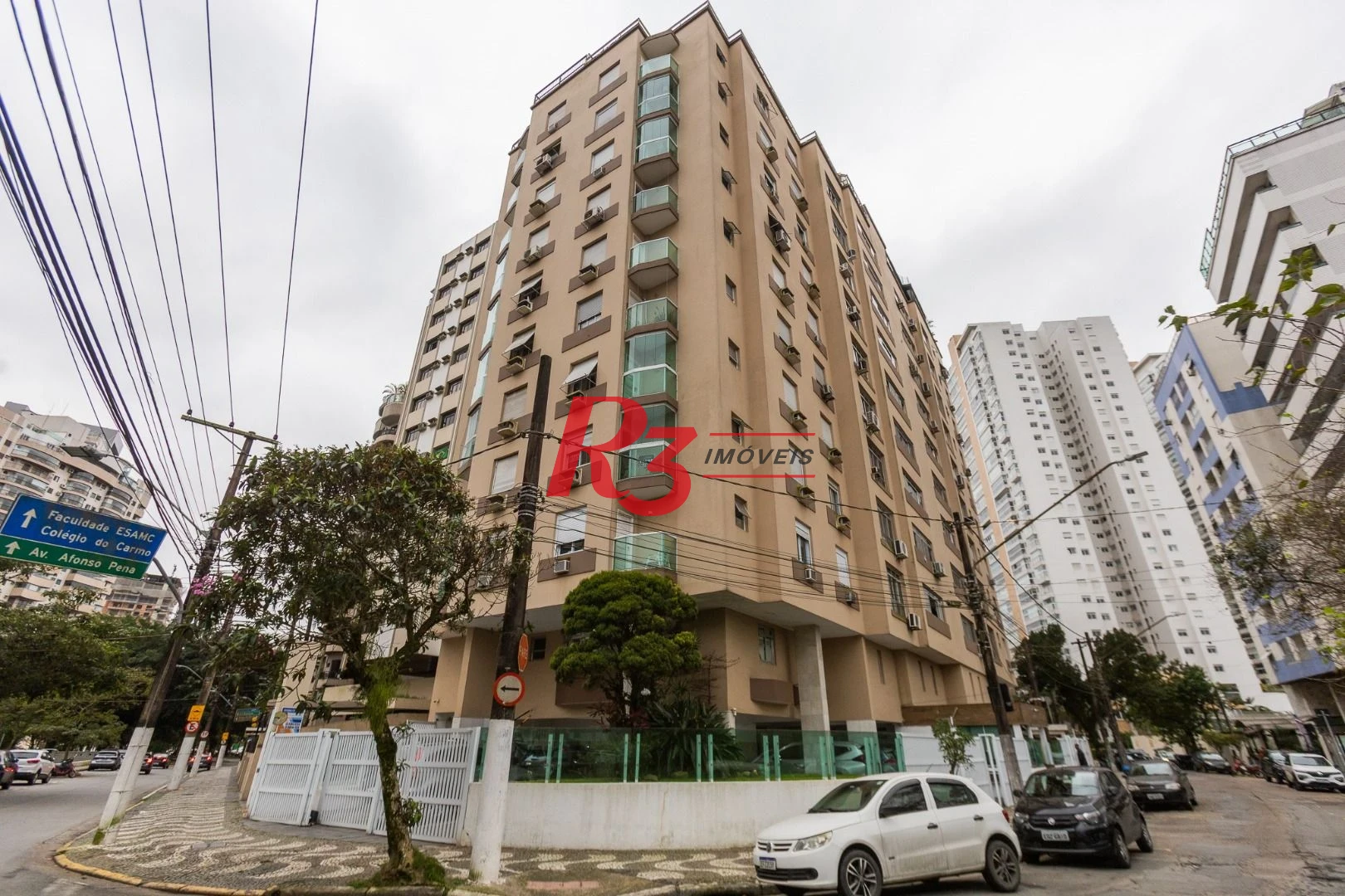 Cobertura com 3 dormitórios à venda, 270 m² por R$ 1.650.000,00 - Ponta da Praia - Santos/SP