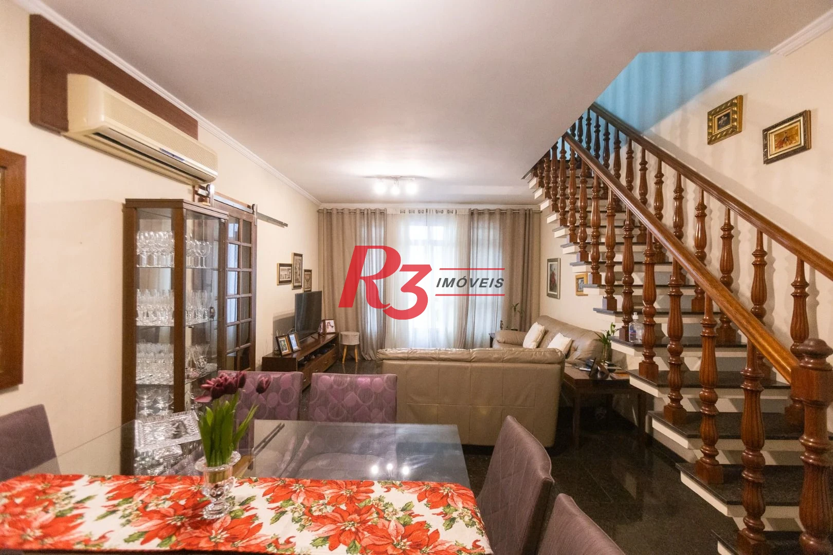 Cobertura com 3 dormitórios à venda, 270 m² por R$ 1.650.000,00 - Ponta da Praia - Santos/SP