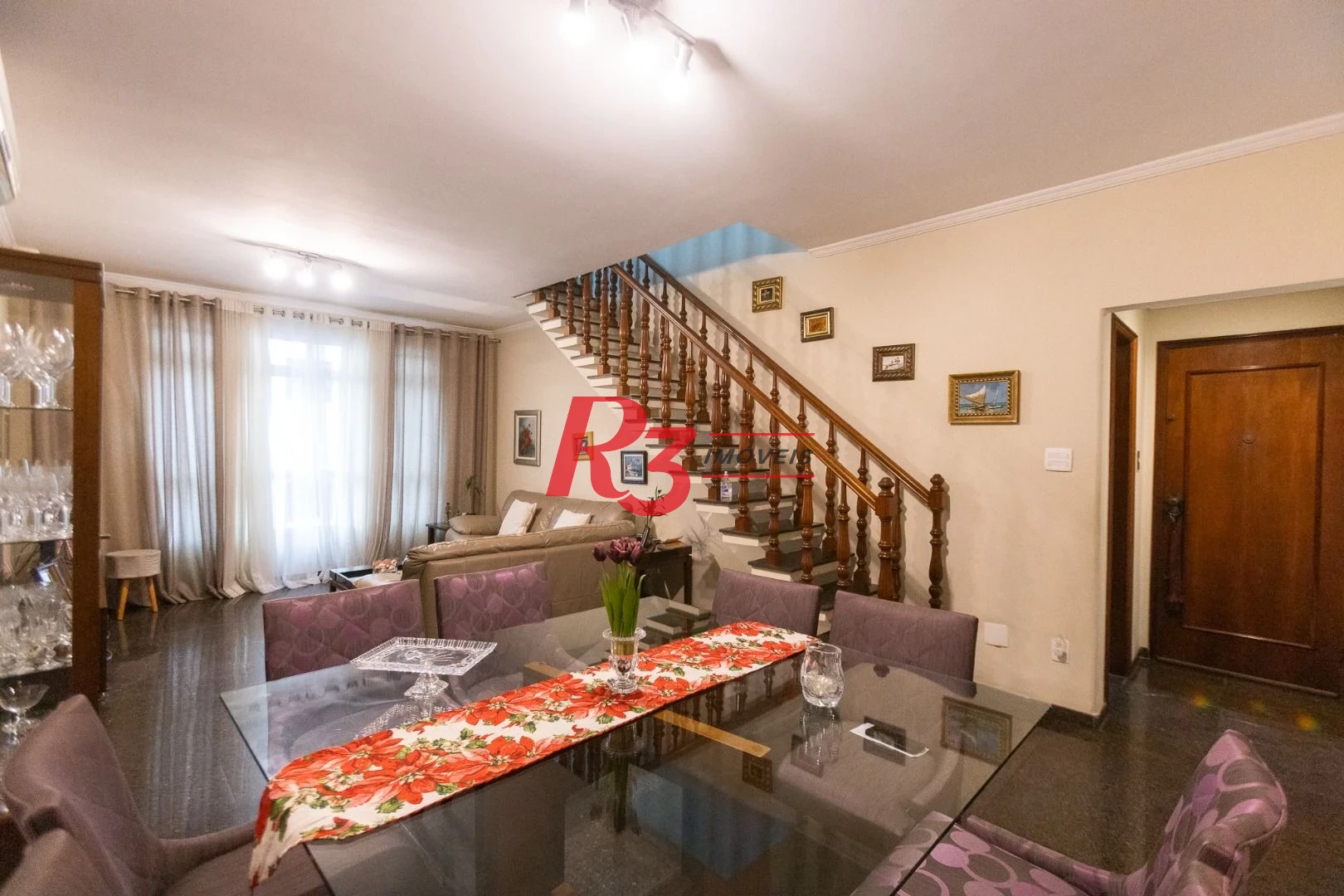 Cobertura com 3 dormitórios à venda, 270 m² por R$ 1.650.000,00 - Ponta da Praia - Santos/SP