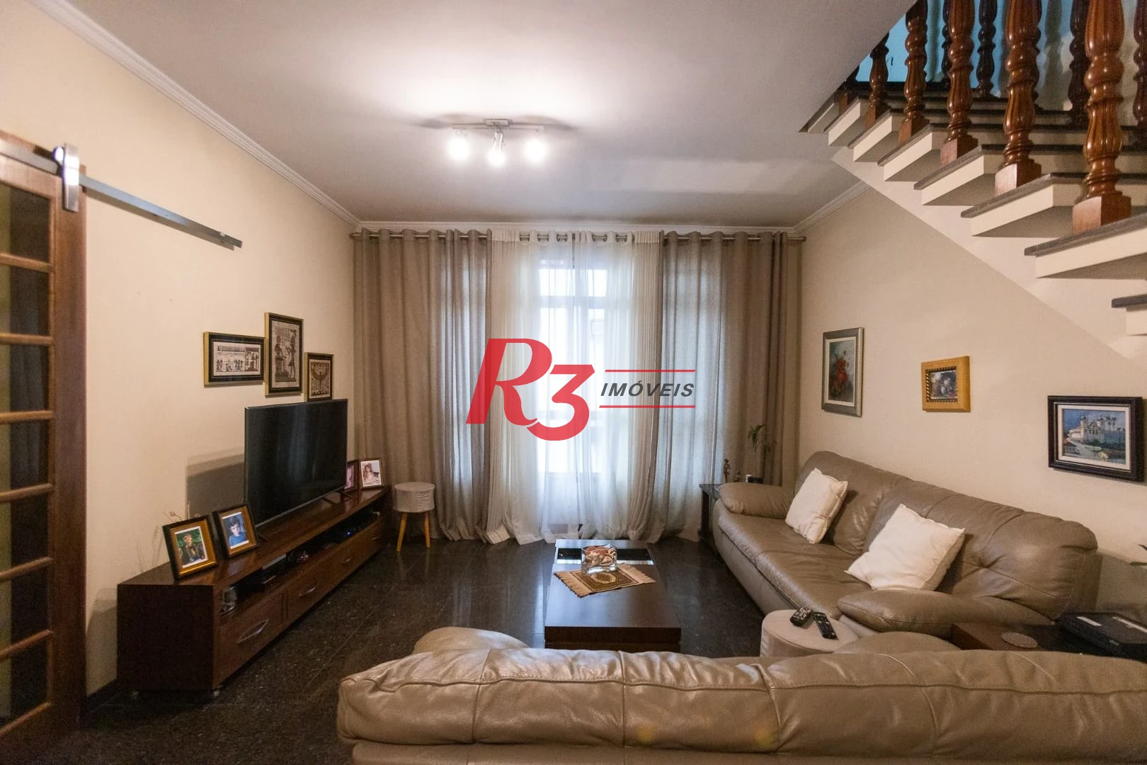 Cobertura com 3 dormitórios à venda, 270 m² por R$ 1.650.000,00 - Ponta da Praia - Santos/SP