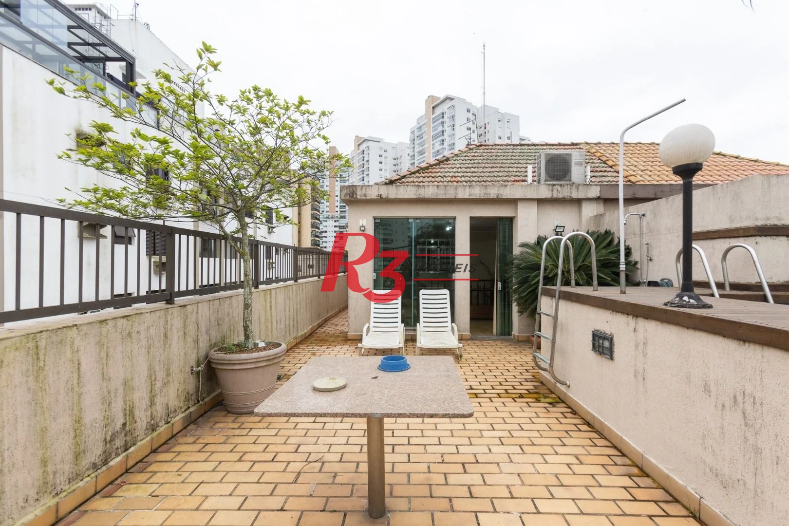 Cobertura com 3 dormitórios à venda, 270 m² por R$ 1.650.000,00 - Ponta da Praia - Santos/SP