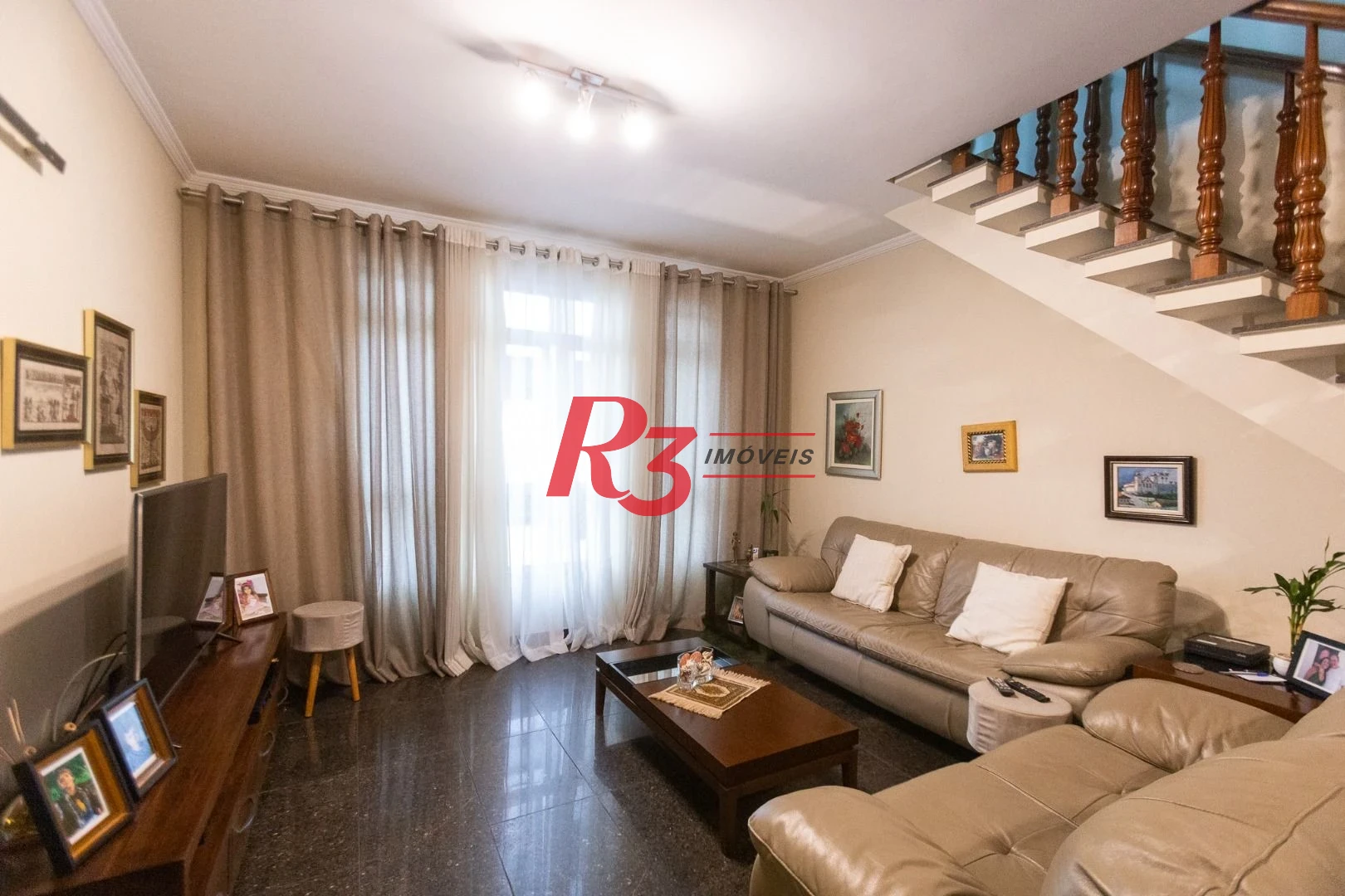 Cobertura com 3 dormitórios à venda, 270 m² por R$ 1.650.000,00 - Ponta da Praia - Santos/SP