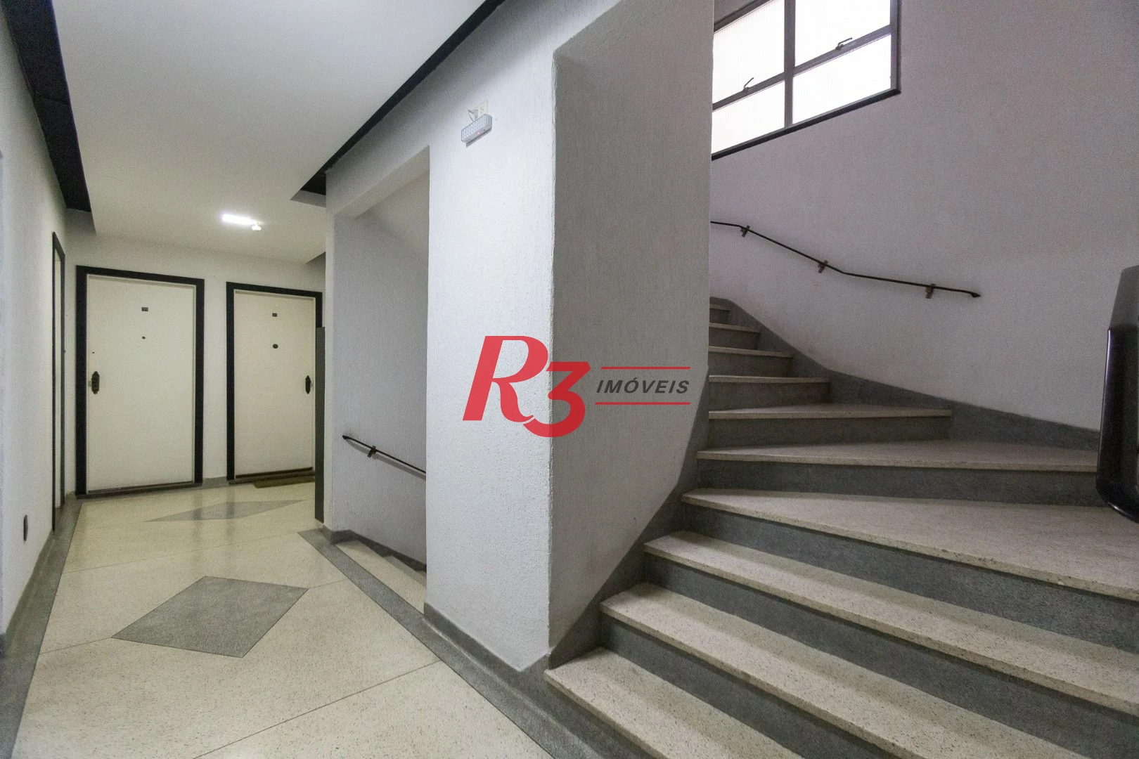 Cobertura com 3 dormitórios à venda, 270 m² por R$ 1.650.000,00 - Ponta da Praia - Santos/SP