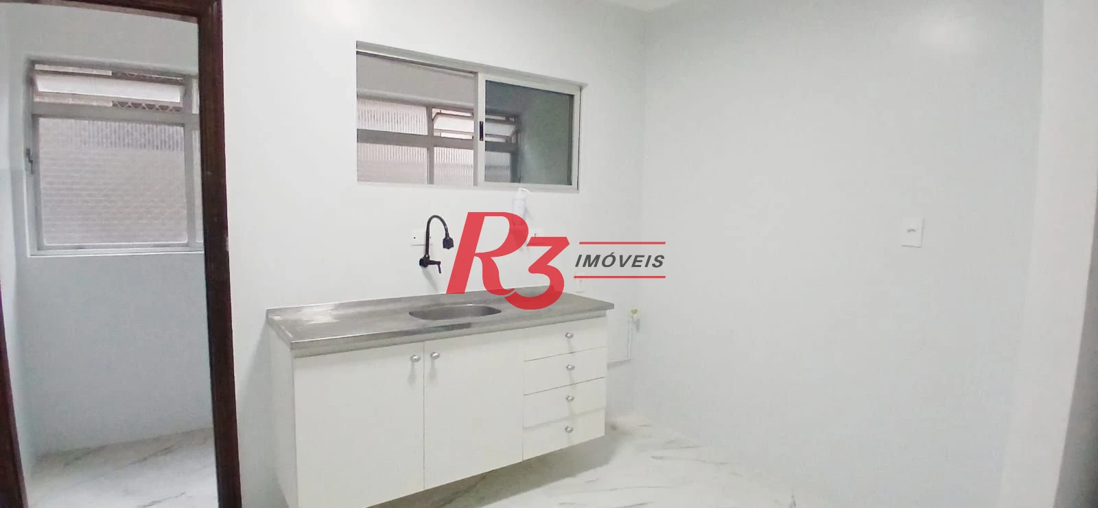 Apartamento com 2 dormitórios à venda, 64 m² por R$ 469.000,00 - Aparecida - Santos/SP