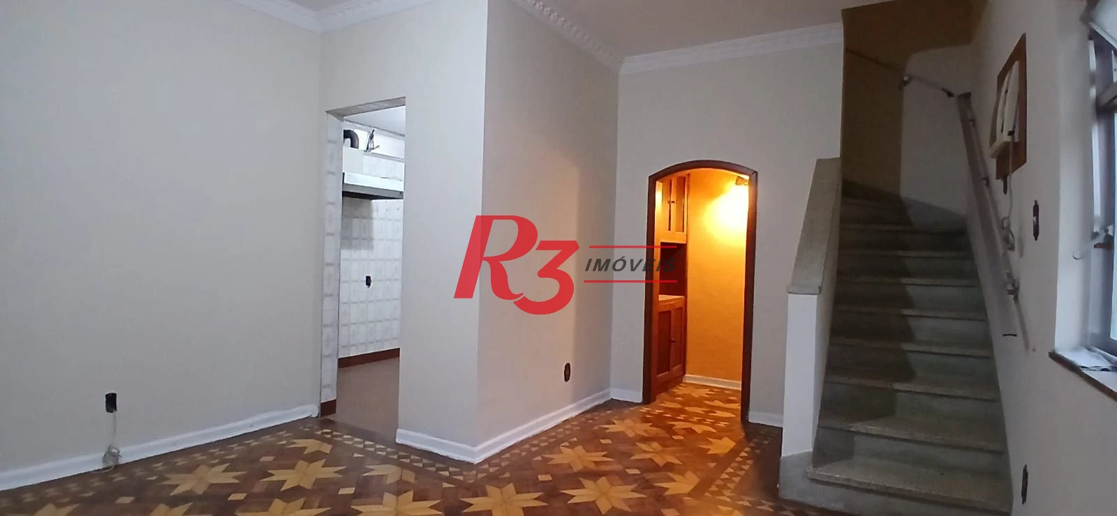 Casa com 2 dormitórios para alugar, 170 m² por R$ 5.500,02/mês - Ponta da Praia - Santos/SP