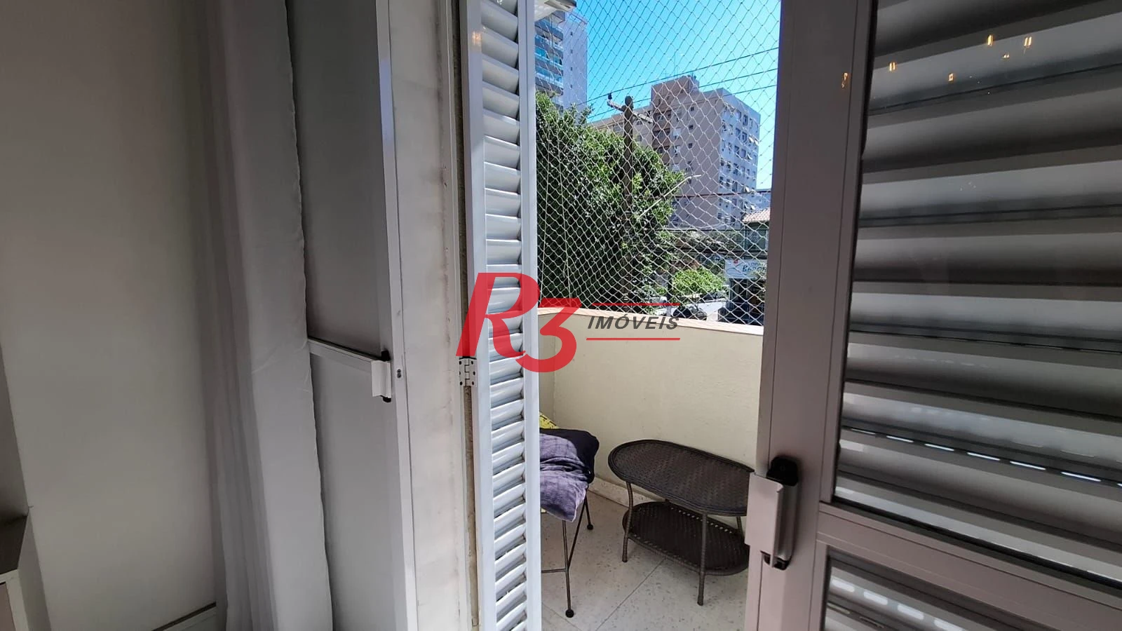 Apartamento com 3 dormitórios à venda, 103 m² por R$ 700.000,00 - Campo Grande - Santos/SP