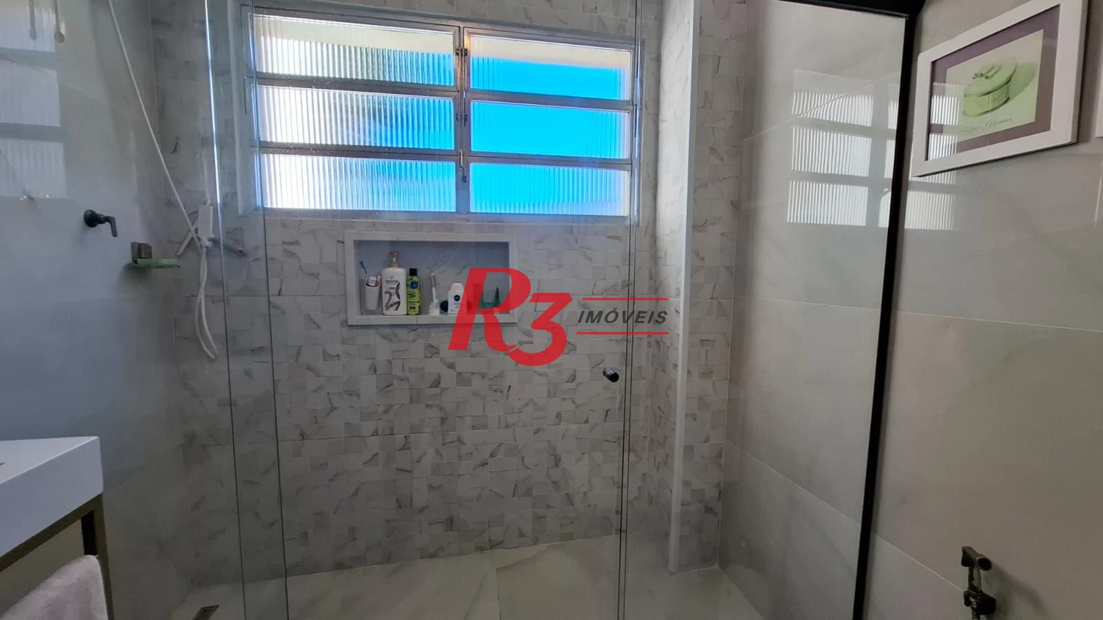 Apartamento com 3 dormitórios à venda, 103 m² por R$ 700.000,00 - Campo Grande - Santos/SP