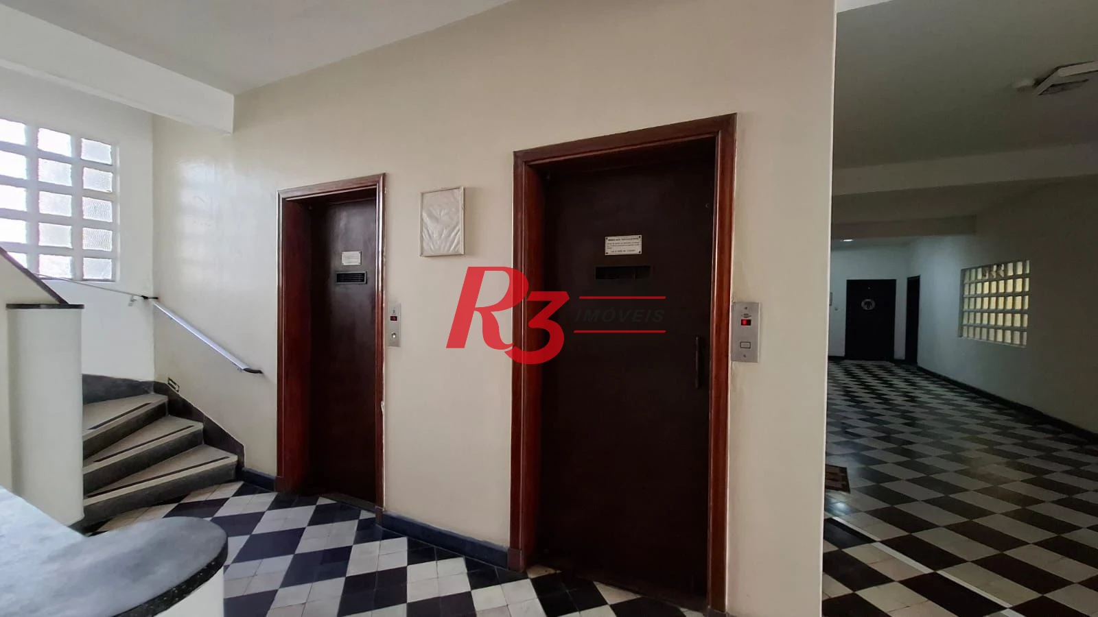 Apartamento com 3 dormitórios à venda, 103 m² por R$ 700.000,00 - Campo Grande - Santos/SP
