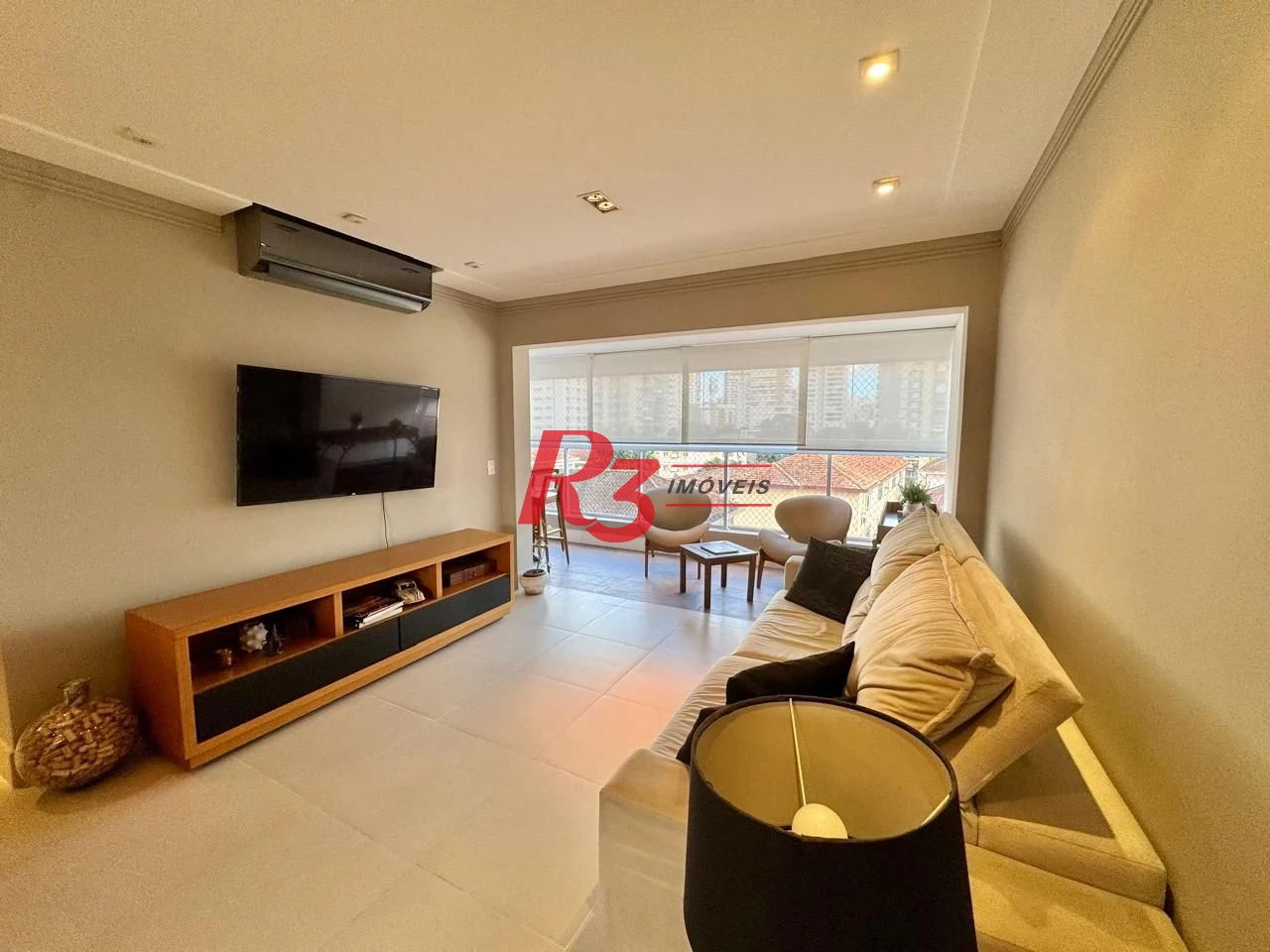 Apartamento com 2 dormitórios à venda, 70 m² por R$ 1.080.000,00 - Gonzaga - Santos/SP