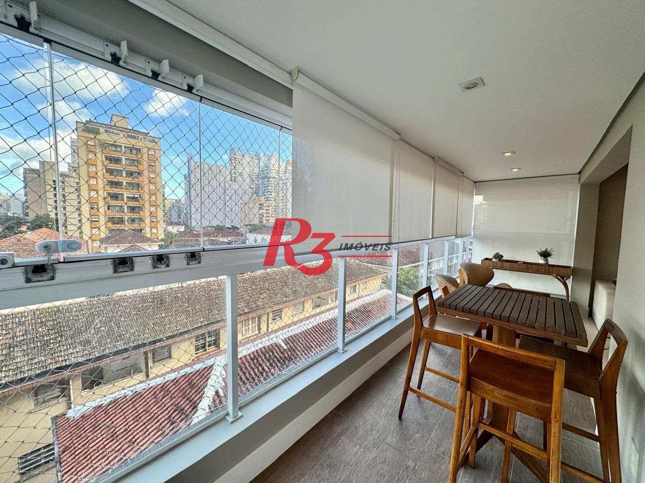 Apartamento com 2 dormitórios à venda, 70 m² por R$ 1.080.000,00 - Gonzaga - Santos/SP