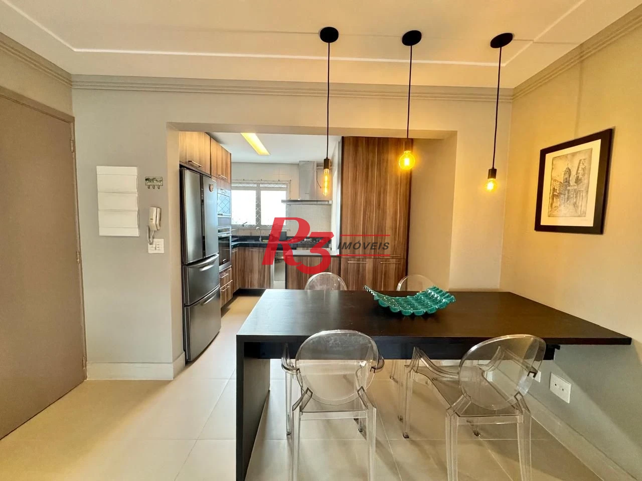 Apartamento com 2 dormitórios à venda, 70 m² por R$ 1.080.000,00 - Gonzaga - Santos/SP