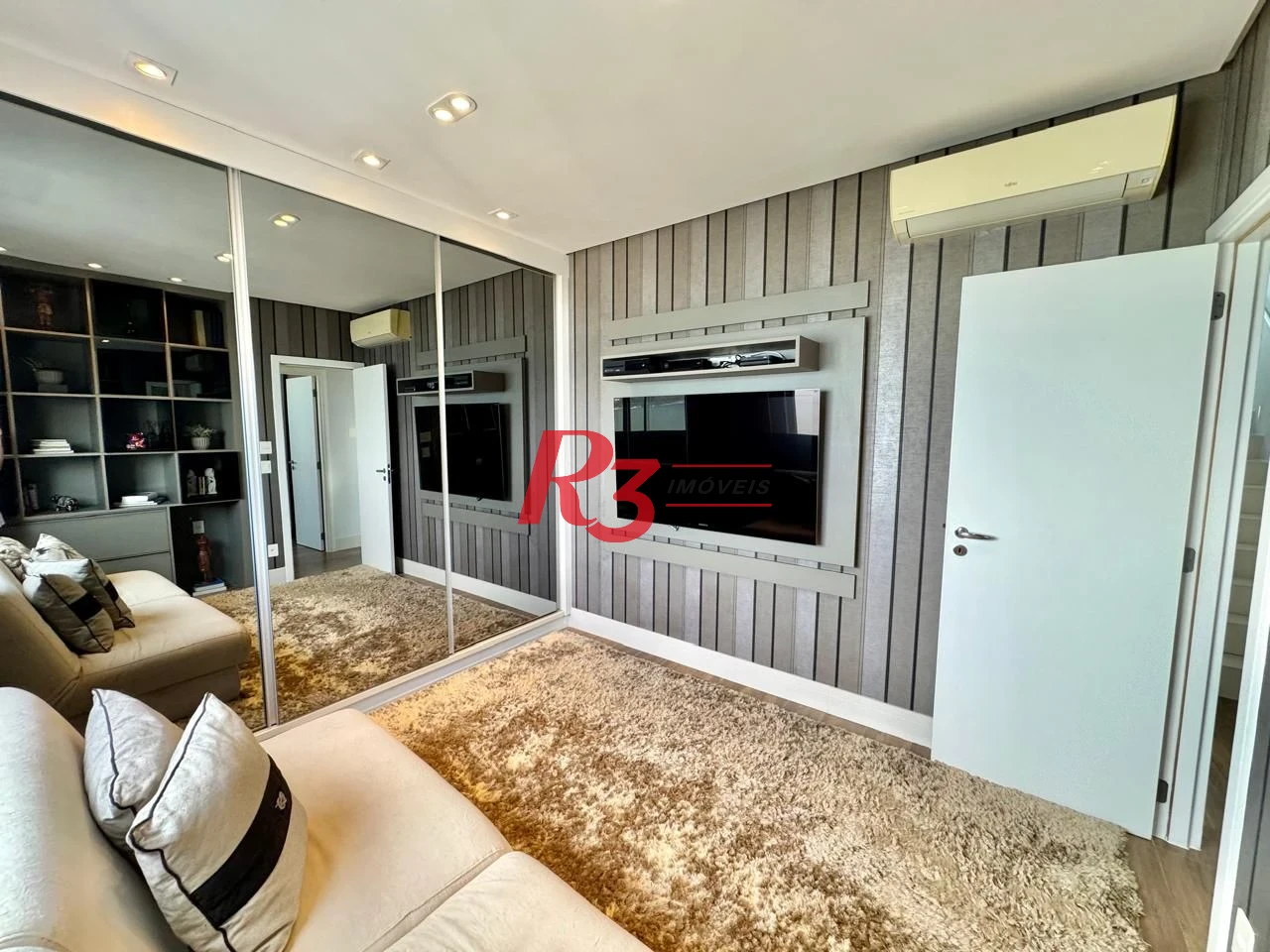 Apartamento Duplex com 4 dormitórios à venda, 236 m² por R$ 5.500.000,00 - Embaré - Santos/SP