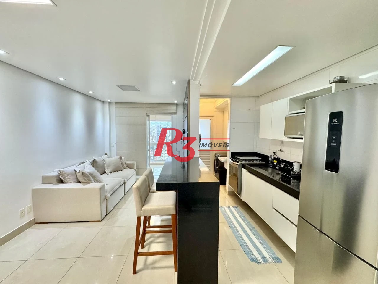 Apartamento com 2 dormitórios para alugar, 70 m² por R$ 6.000,00/mês - Boqueirão - Santos/SP