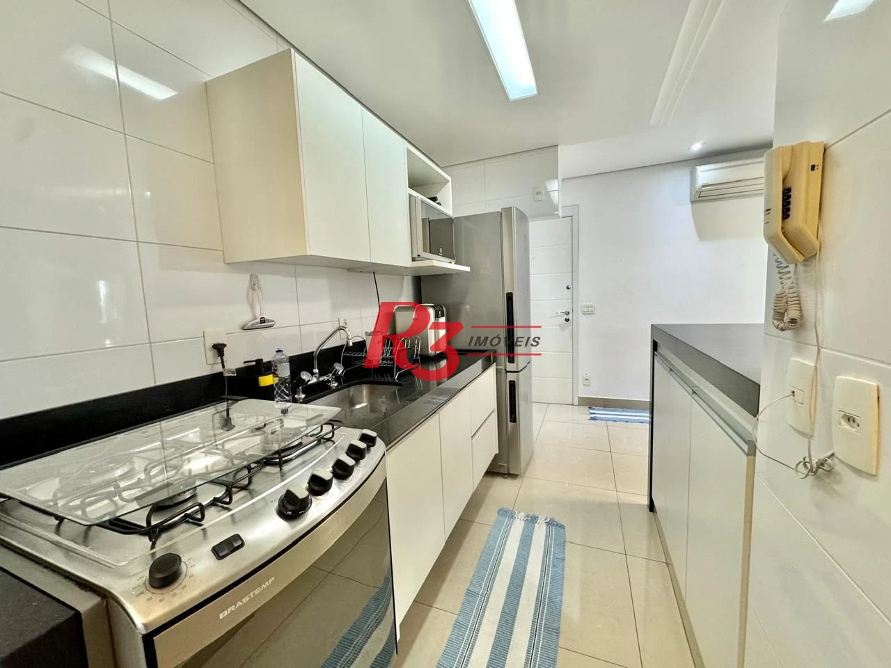 Apartamento com 2 dormitórios para alugar, 70 m² por R$ 6.000,00/mês - Boqueirão - Santos/SP