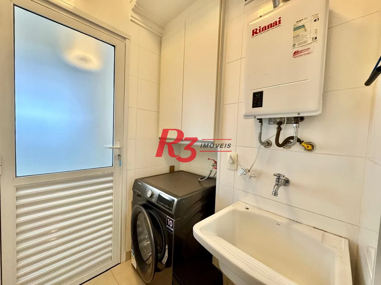 Apartamento com 2 dormitórios para alugar, 70 m² por R$ 6.000,00/mês - Boqueirão - Santos/SP