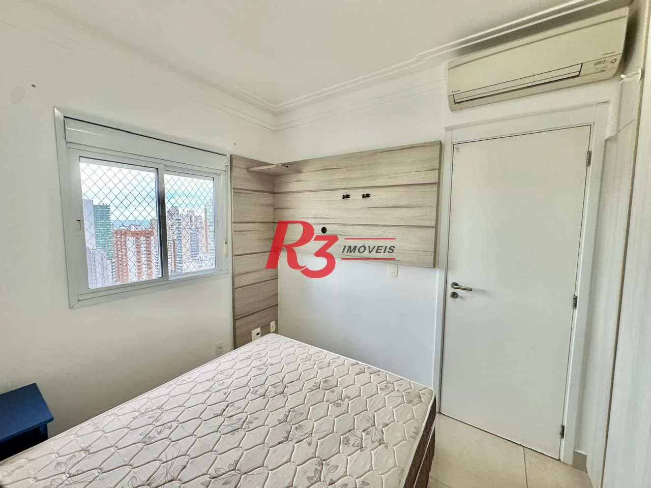 Apartamento com 2 dormitórios para alugar, 70 m² por R$ 6.000,00/mês - Boqueirão - Santos/SP
