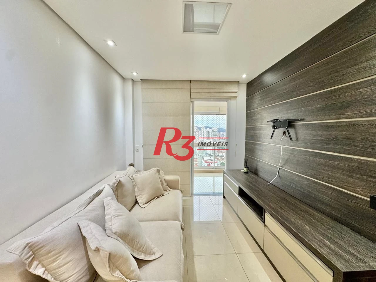 Apartamento com 2 dormitórios para alugar, 70 m² por R$ 6.000,00/mês - Boqueirão - Santos/SP