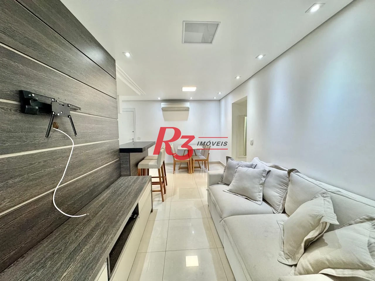 Apartamento com 2 dormitórios para alugar, 70 m² por R$ 6.000,00/mês - Boqueirão - Santos/SP