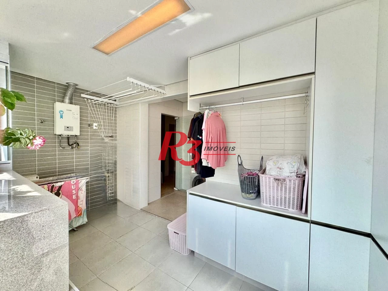 Apartamento com 3 dormitórios para alugar, 127 m² por R$ 15.000,00/mês - Boqueirão - Santos/SP
