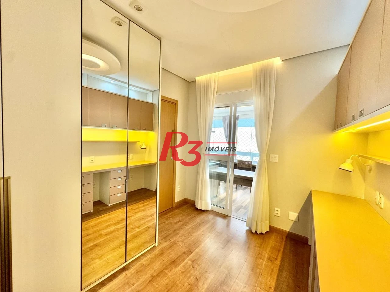 Apartamento para alugar, 127 m² por R$ 13.900,00/mês - Boqueirão - Santos/SP