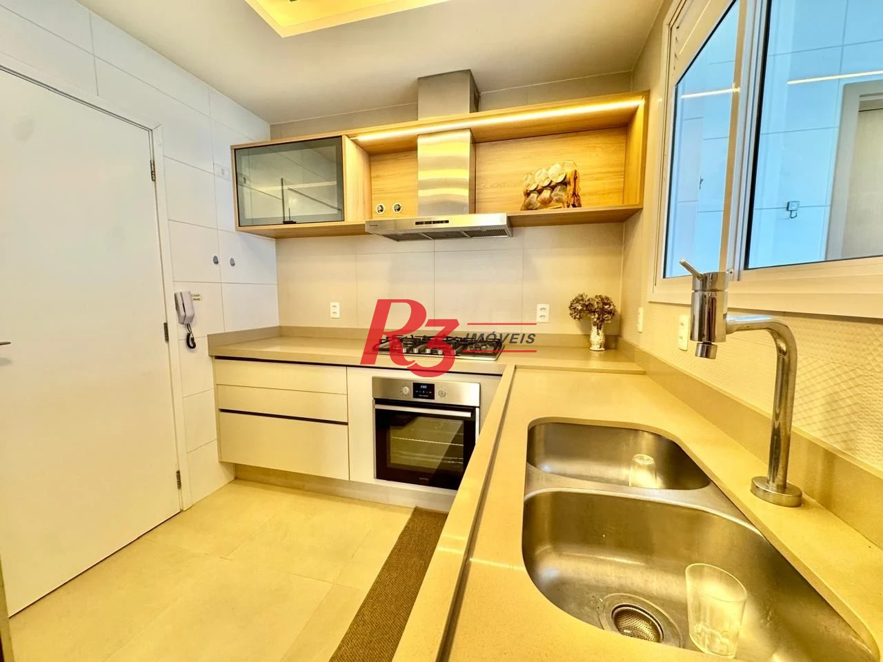 Apartamento para alugar, 127 m² por R$ 13.900,00/mês - Boqueirão - Santos/SP