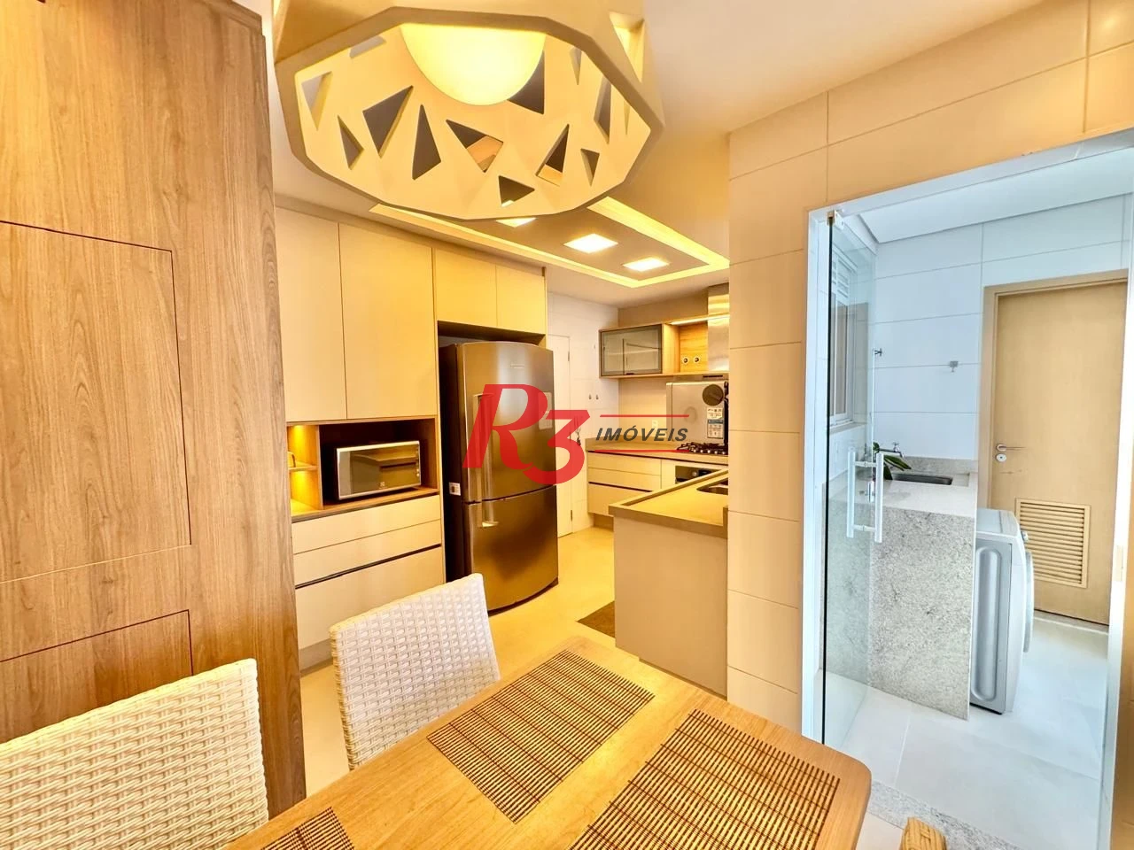 Apartamento para alugar, 127 m² por R$ 13.900,00/mês - Boqueirão - Santos/SP