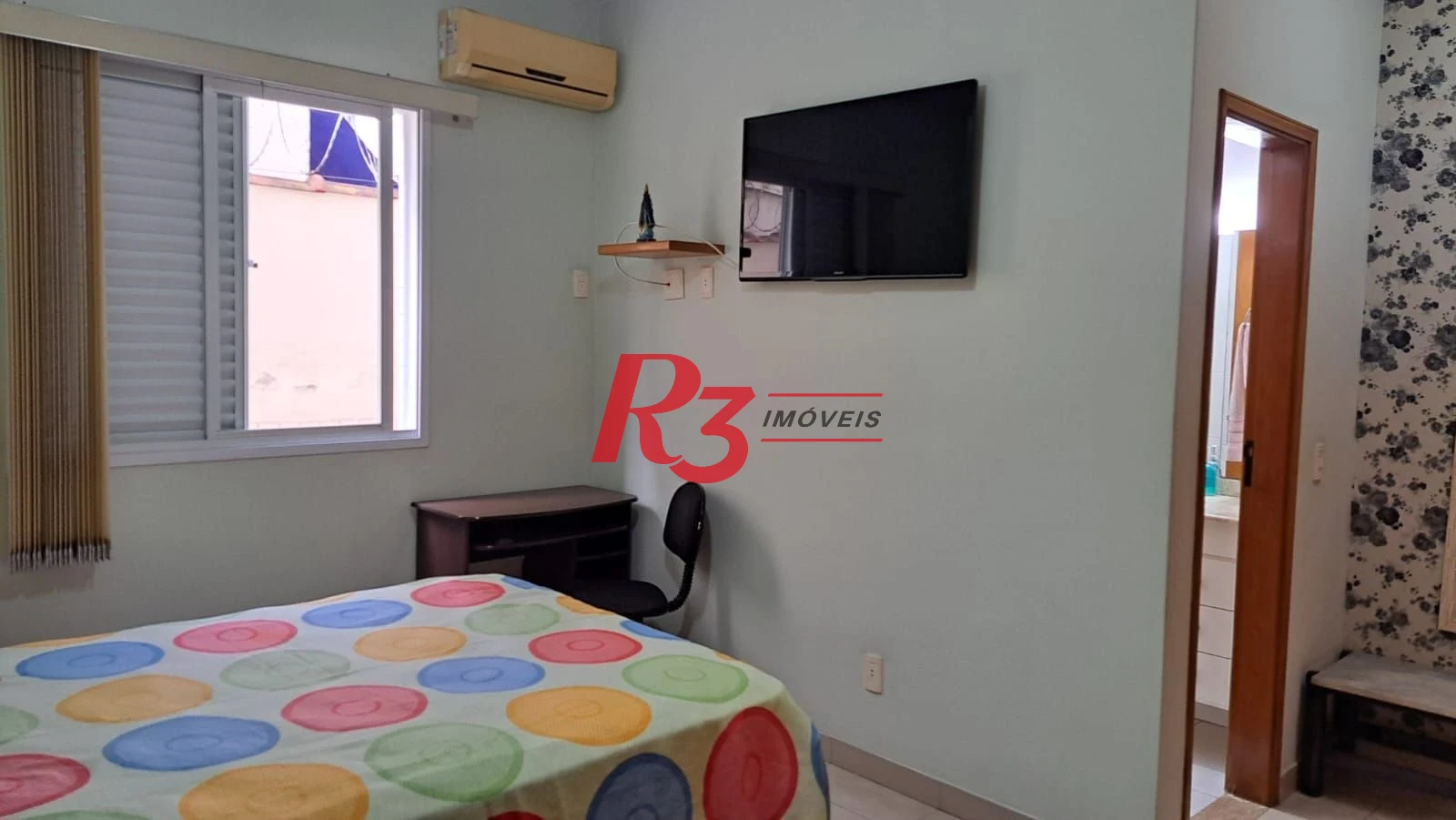 Casa com 3 dormitórios à venda, 161 m² por R$ 1.420.000,00 - Embaré - Santos/SP