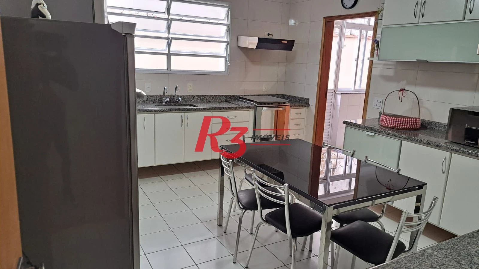 Casa com 3 dormitórios à venda, 161 m² por R$ 1.420.000,00 - Embaré - Santos/SP