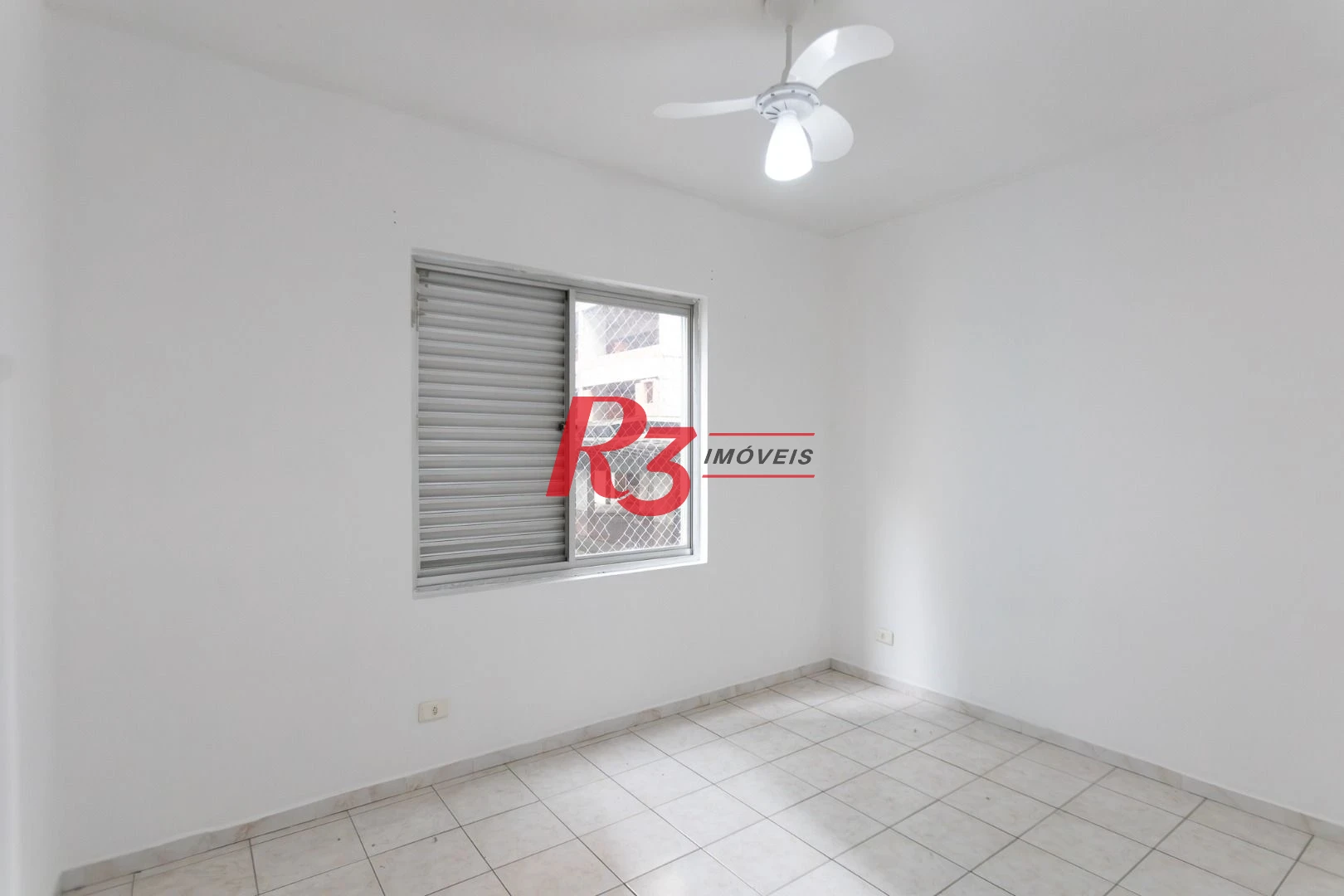Apartamento com 2 dormitórios à venda, 83 m² por R$ 535.000,00 - Gonzaga - Santos/SP