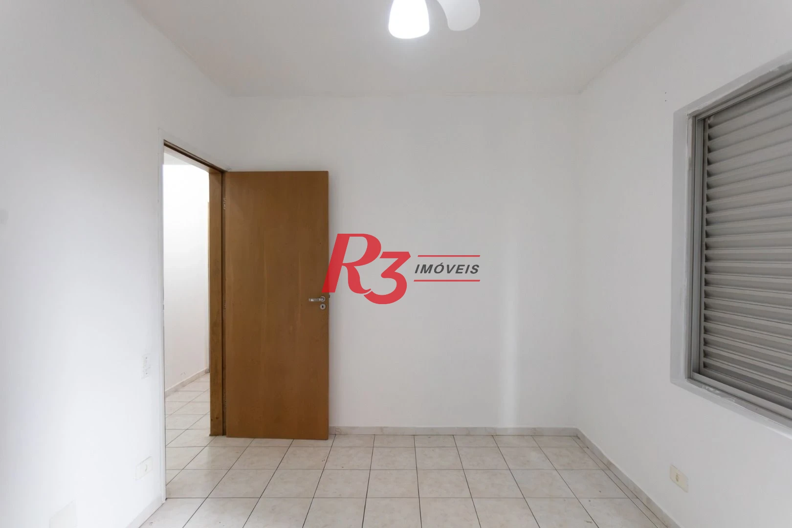 Apartamento com 2 dormitórios à venda, 83 m² por R$ 535.000,00 - Gonzaga - Santos/SP
