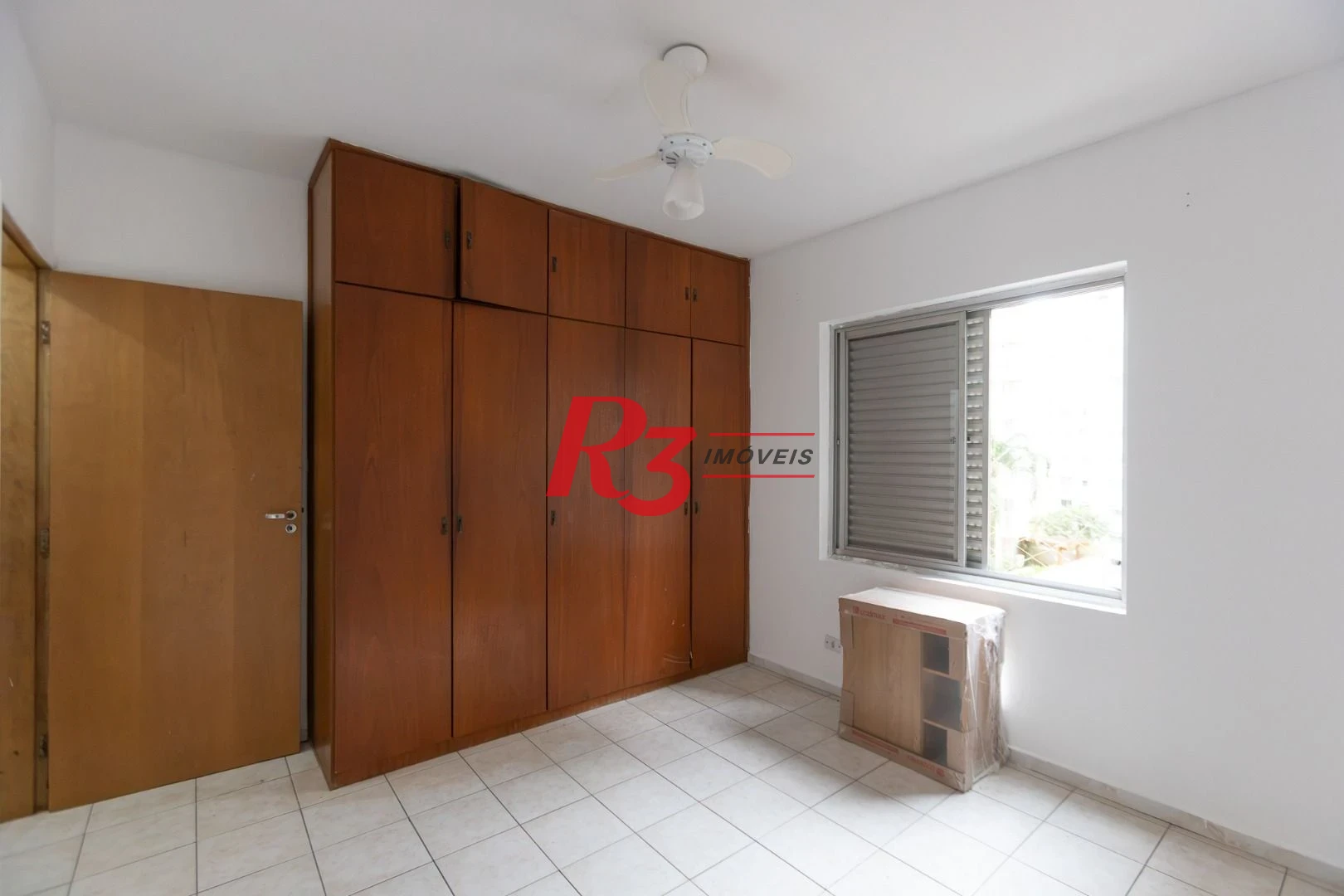 Apartamento com 2 dormitórios à venda, 83 m² por R$ 535.000,00 - Gonzaga - Santos/SP