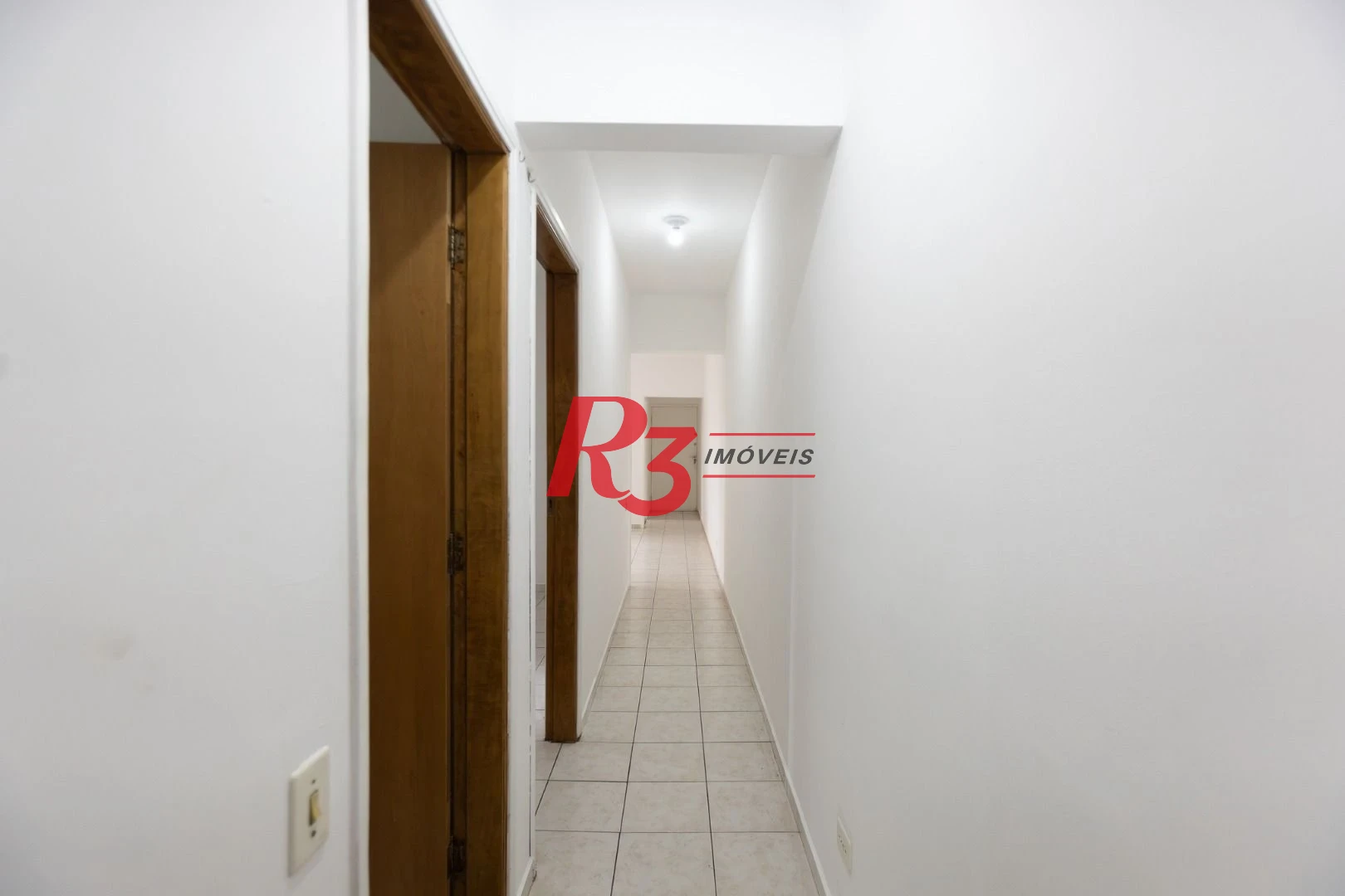 Apartamento com 2 dormitórios à venda, 83 m² por R$ 535.000,00 - Gonzaga - Santos/SP
