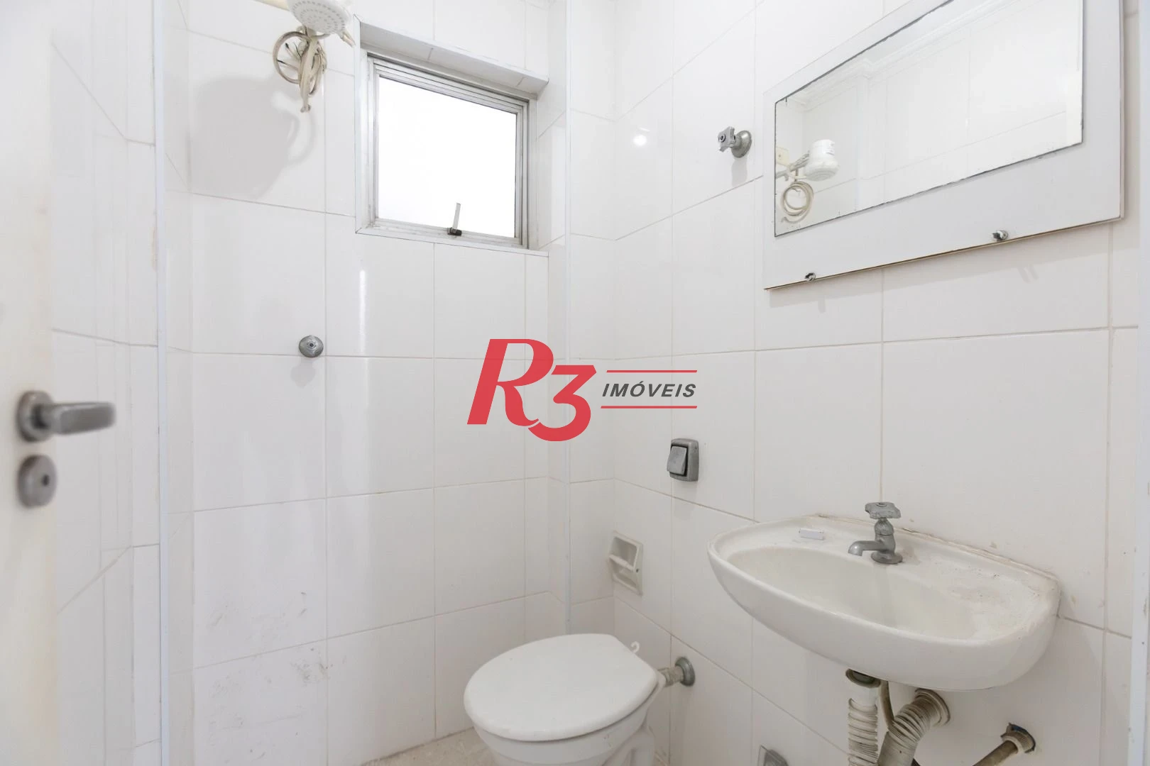 Apartamento com 2 dormitórios à venda, 83 m² por R$ 535.000,00 - Gonzaga - Santos/SP