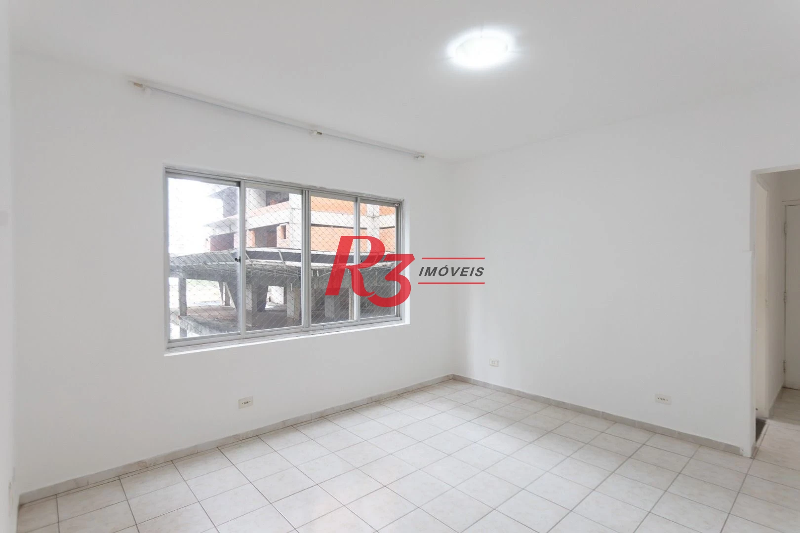 Apartamento com 2 dormitórios à venda, 83 m² por R$ 535.000,00 - Gonzaga - Santos/SP