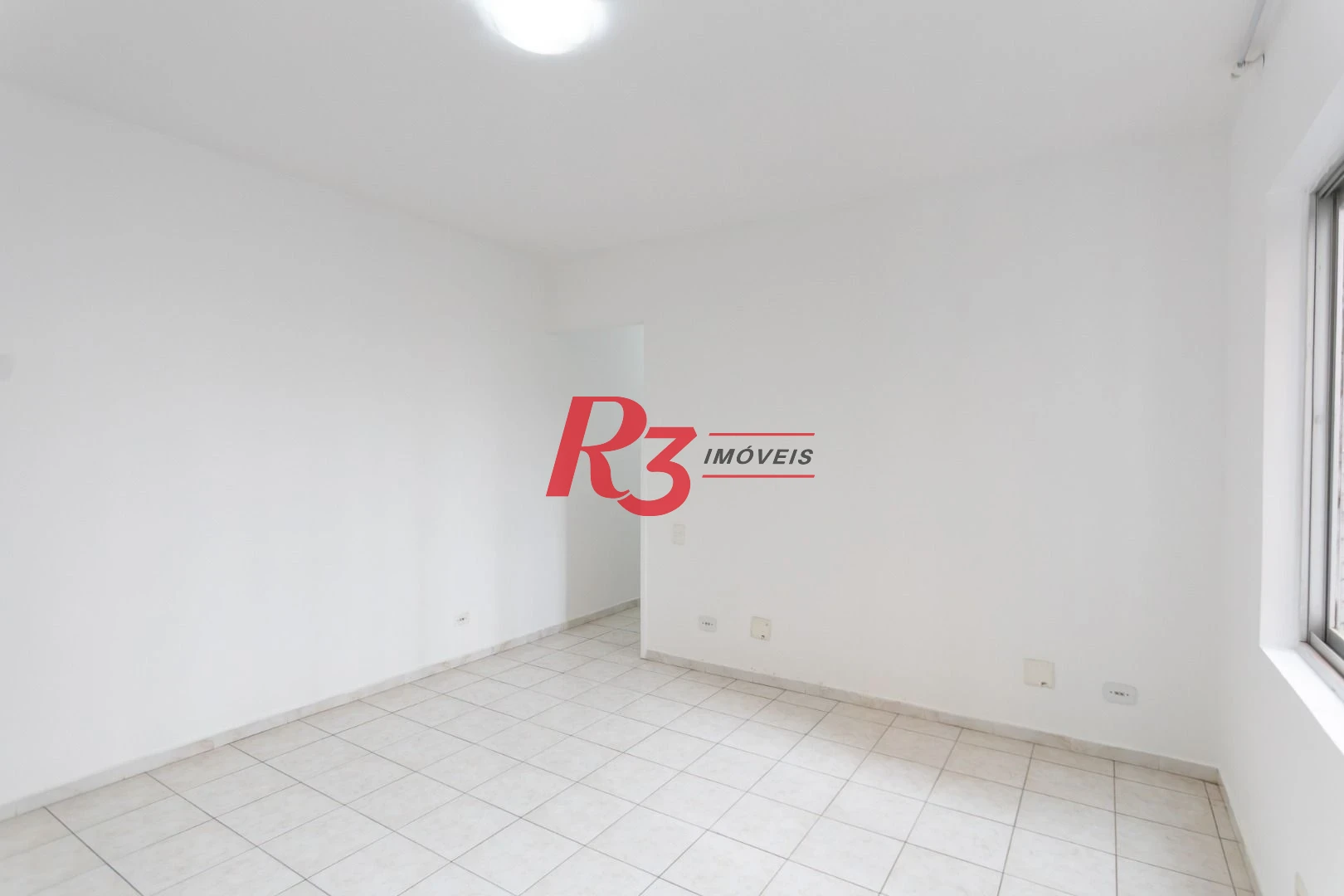 Apartamento com 2 dormitórios à venda, 83 m² por R$ 535.000,00 - Gonzaga - Santos/SP