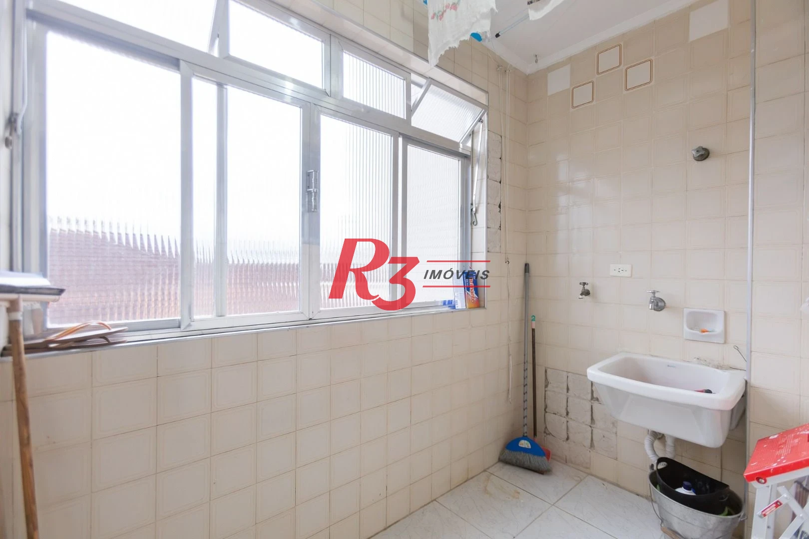Apartamento com 1 dormitório à venda, 60 m² por R$ 345.000,00 - Gonzaga - Santos/SP