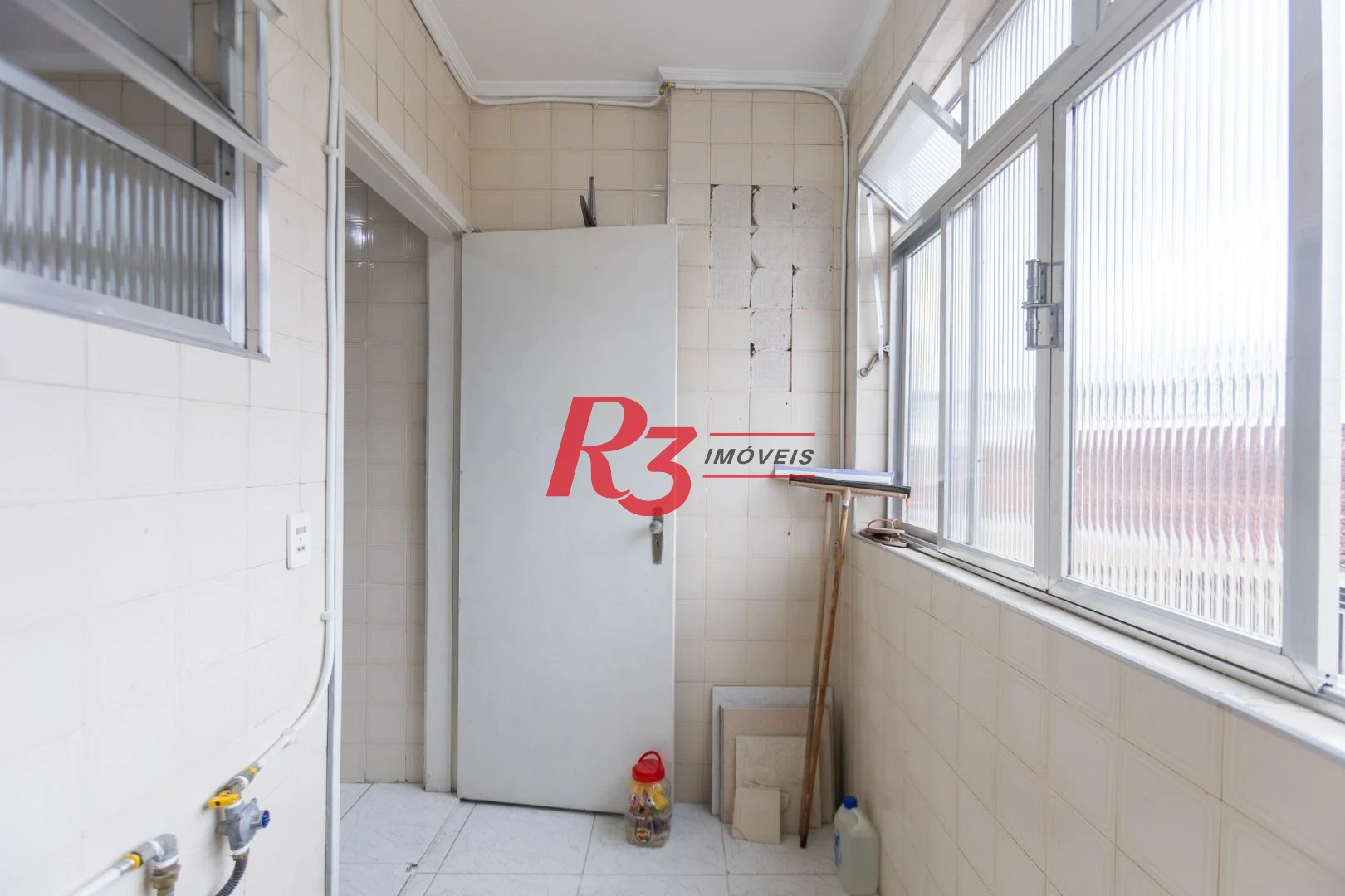 Apartamento com 1 dormitório à venda, 60 m² por R$ 345.000,00 - Gonzaga - Santos/SP