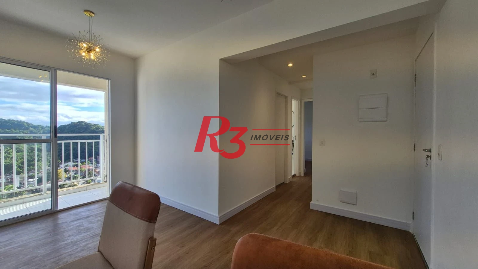 Oportunidade! Apartamento de 2 quartos em Santos com sacada vista livre, andar alto, lazer completo, 1 vaga, 380 mil, oportunidade!