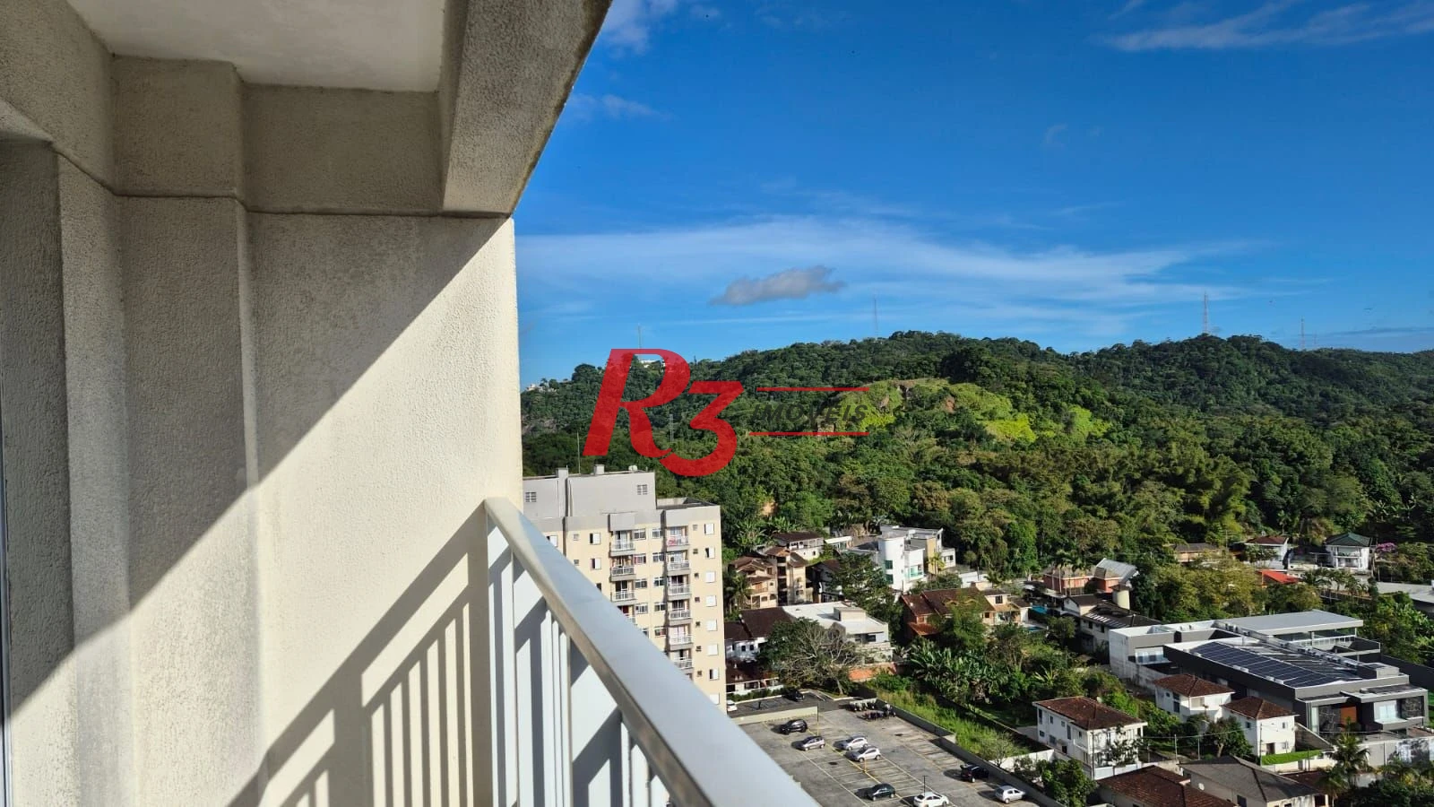 Oportunidade! Apartamento de 2 quartos em Santos com sacada vista livre, andar alto, lazer completo, 1 vaga, 380 mil, oportunidade!