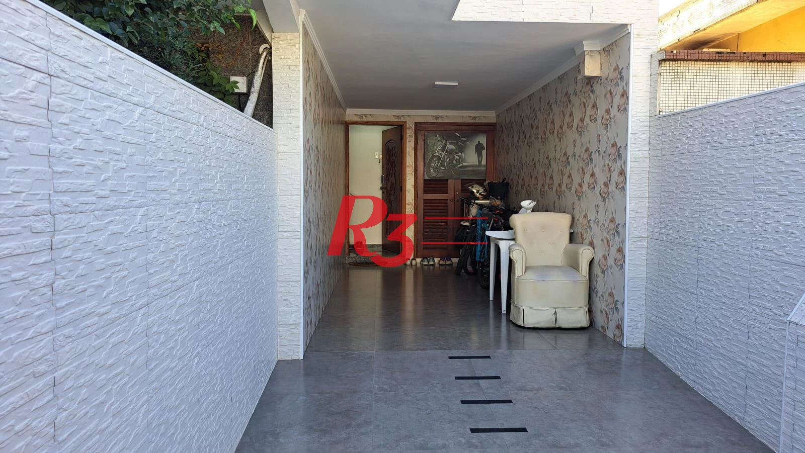 Casa com 3 dormitórios à venda, 147 m² por R$ 1.085.000,00 - Estuário - Santos/SP
