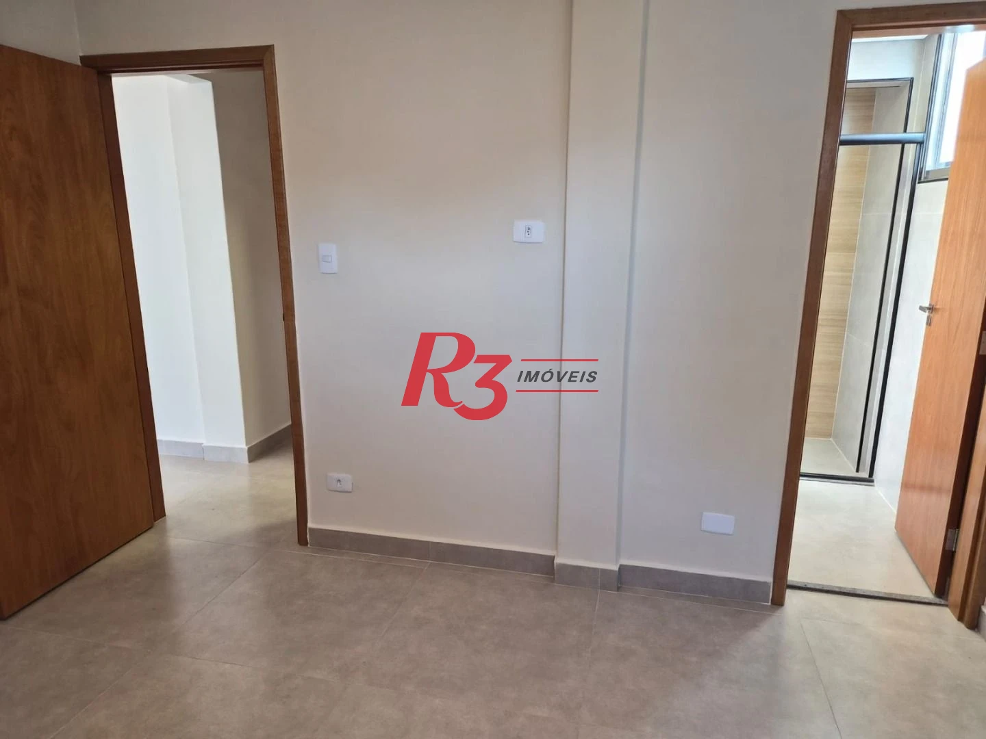 Apartamento com 2 dormitórios à venda, 99 m² por R$ 570.000,00 - Gonzaga - Santos/SP
